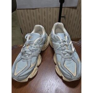 New Balance 9060 Blue Haze U9060FNB Mens 9.5 Gray Blue Chunky Sneakers